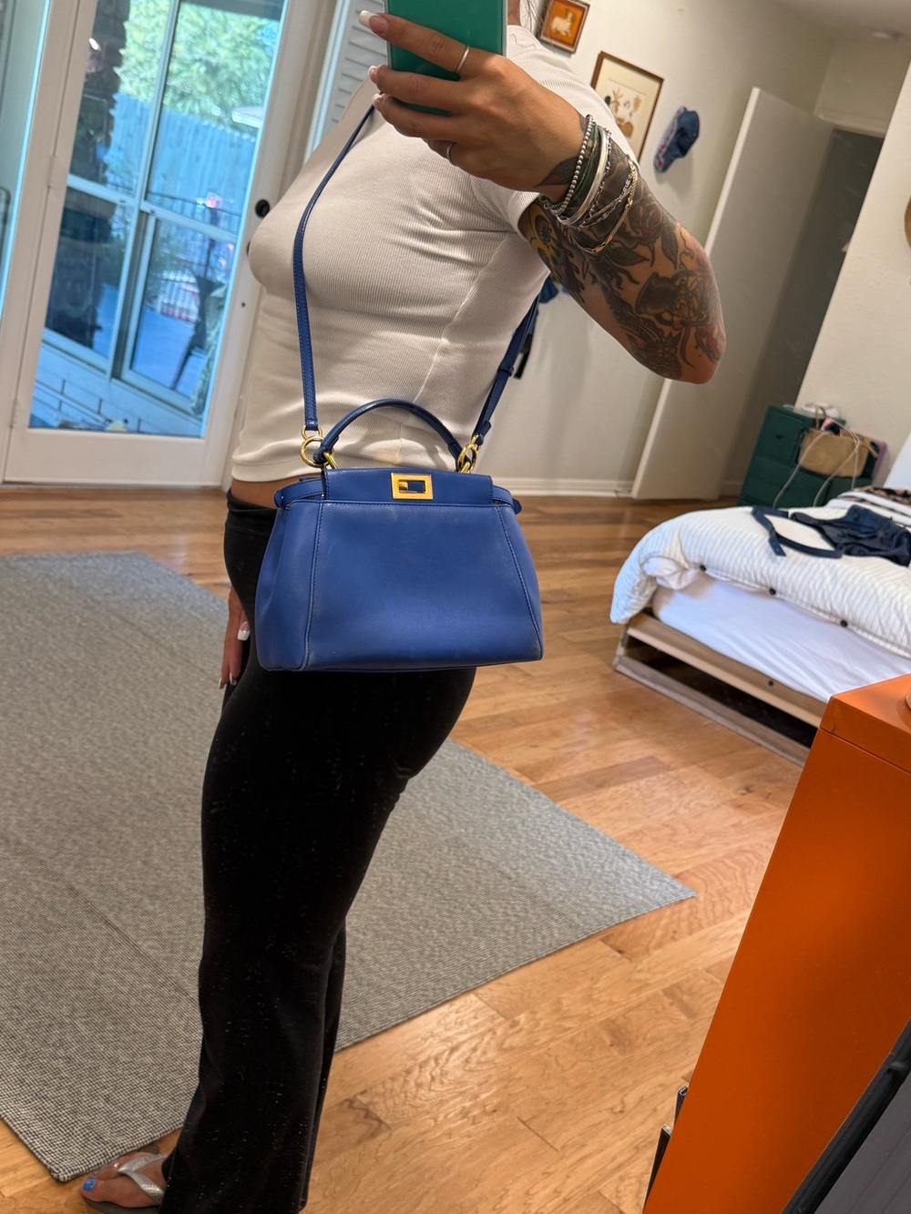 Authentic Fendi Peekaboo small - Picture 2 of 16